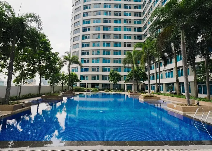 Apartment Breathtaking Eastwood View, 3min Walk To Malls, With Washer *