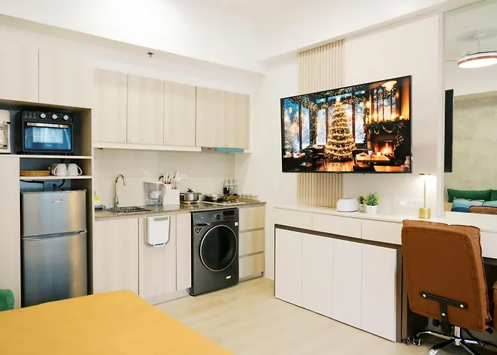 Breathtaking Eastwood View, 3min Walk To Malls, With Washer * Manila