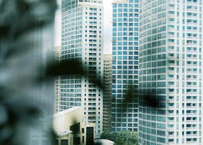 Apartment Breathtaking Eastwood View, 3min Walk To Malls, With Washer